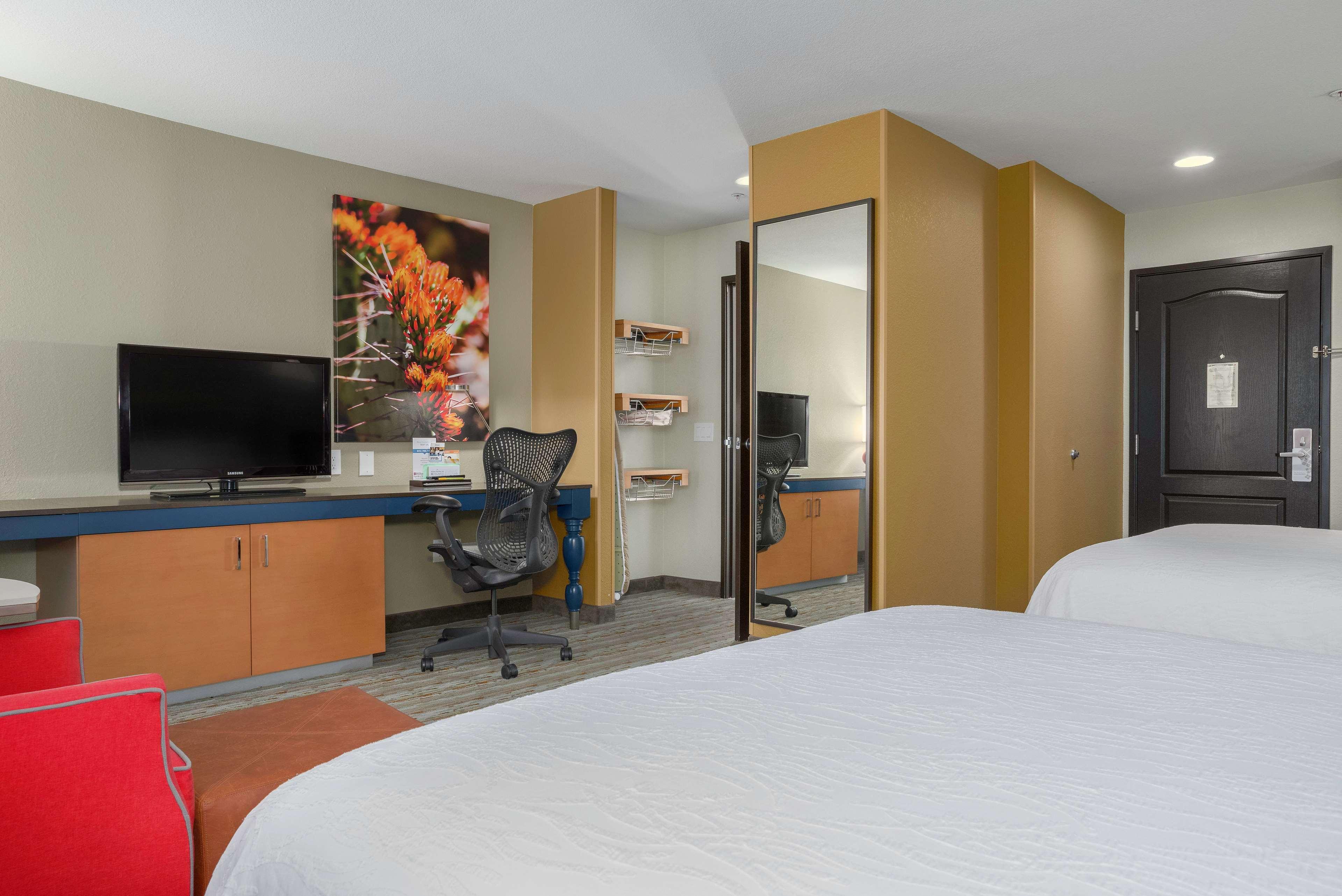 Hilton Garden Inn Phoenix Airport Екстериор снимка