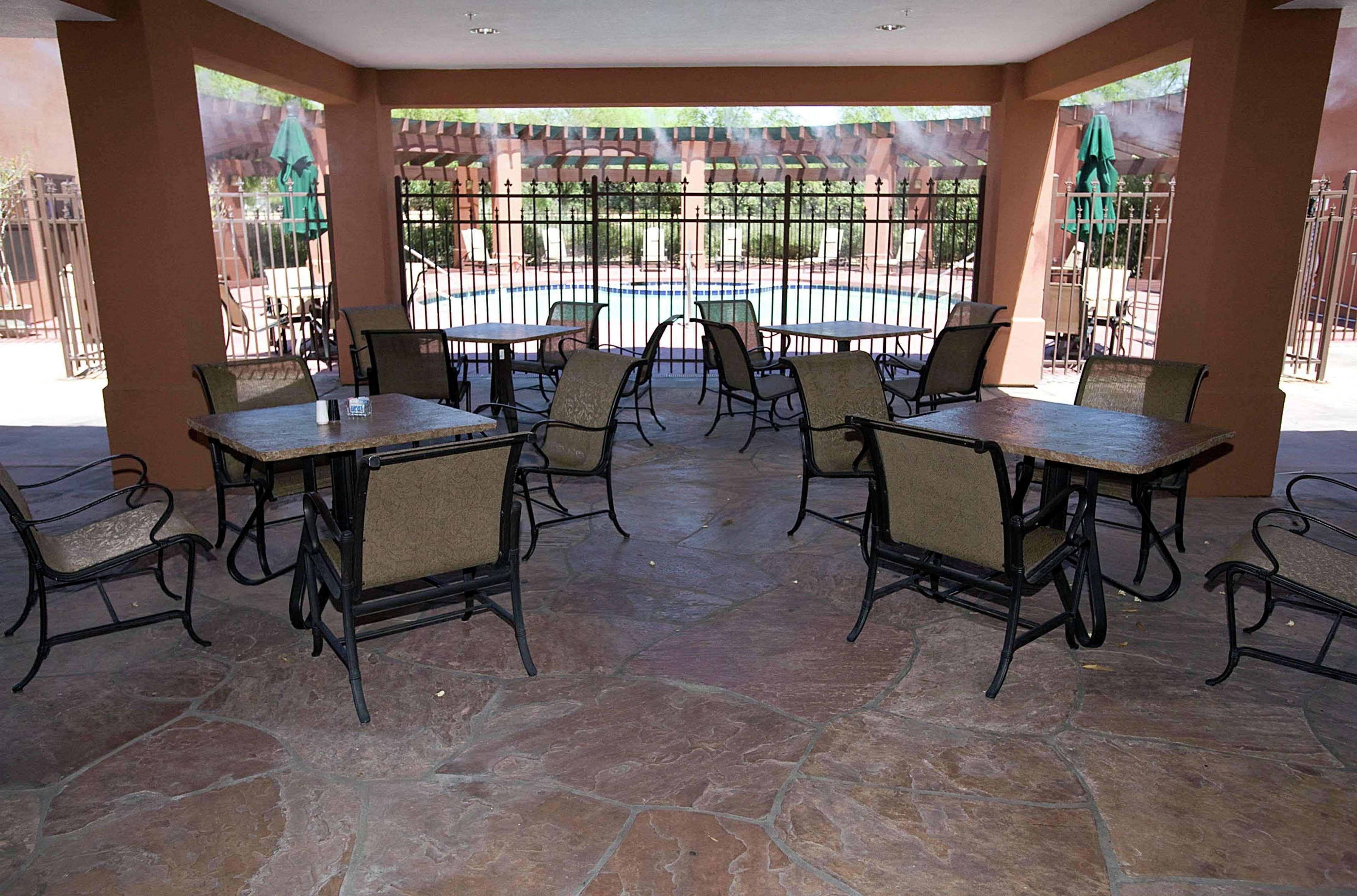 Hilton Garden Inn Phoenix Airport Екстериор снимка