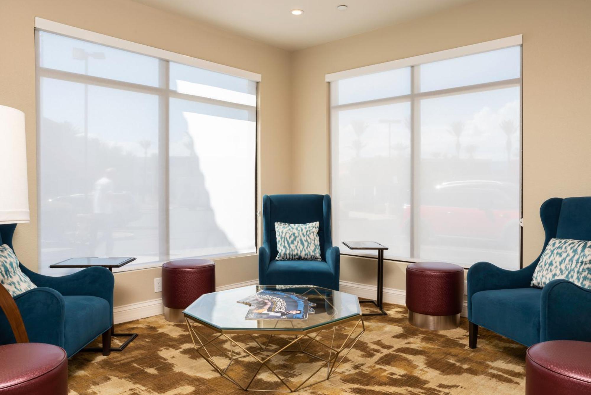 Hilton Garden Inn Phoenix Airport Екстериор снимка