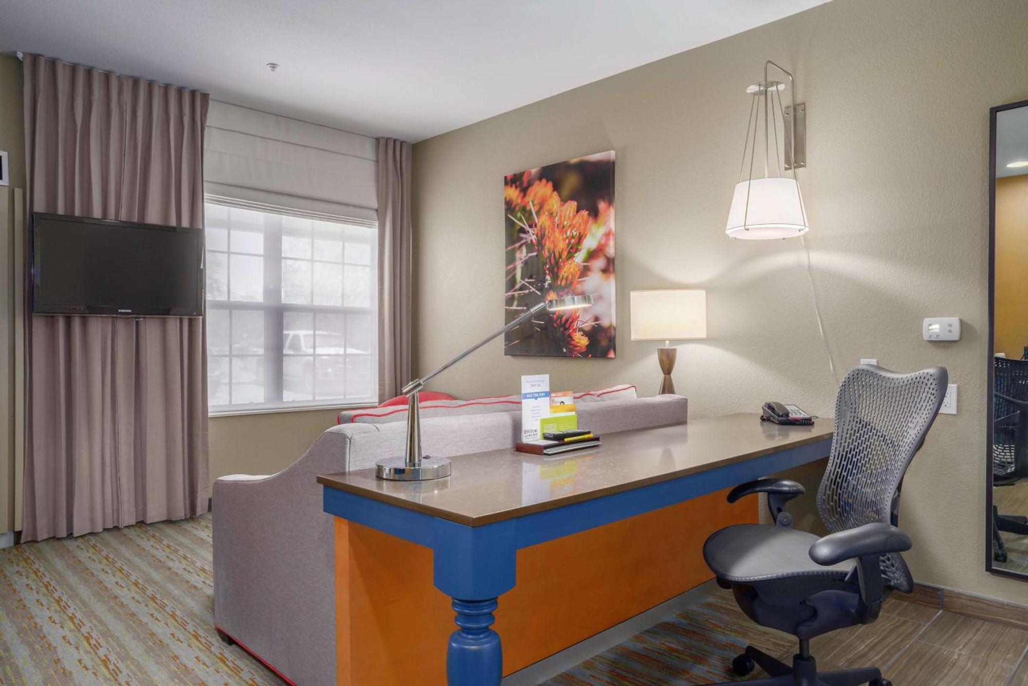 Hilton Garden Inn Phoenix Airport Екстериор снимка