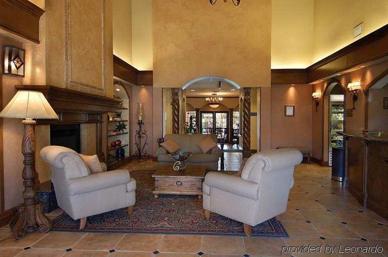 Hilton Garden Inn Phoenix Airport Интериор снимка