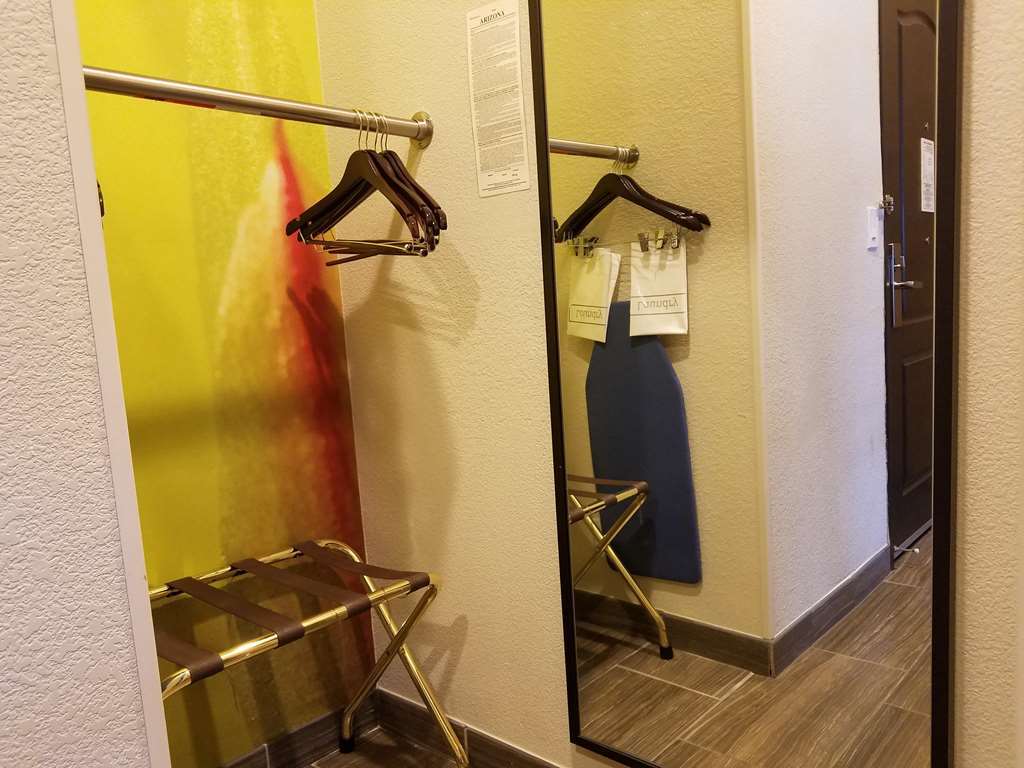 Hilton Garden Inn Phoenix Airport Стая снимка
